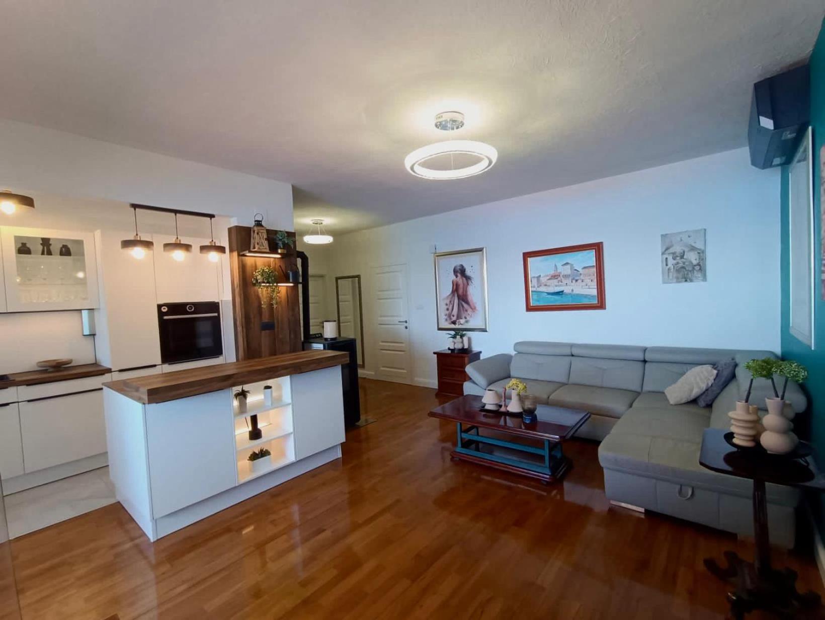 Spira Puovica Apartment Trogir